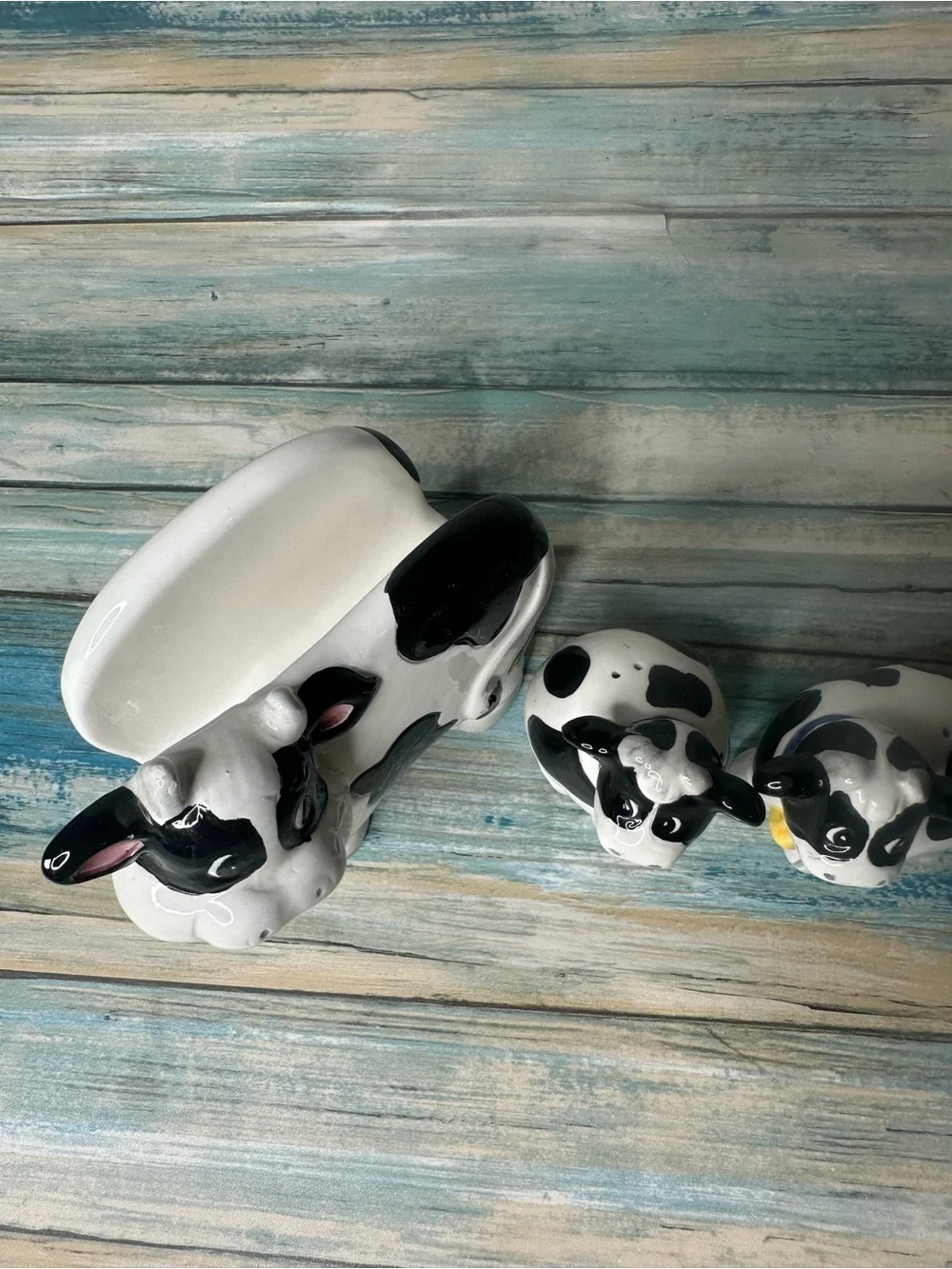 Ceramic Cow Salt and Pepper Shaker Set - White and Black